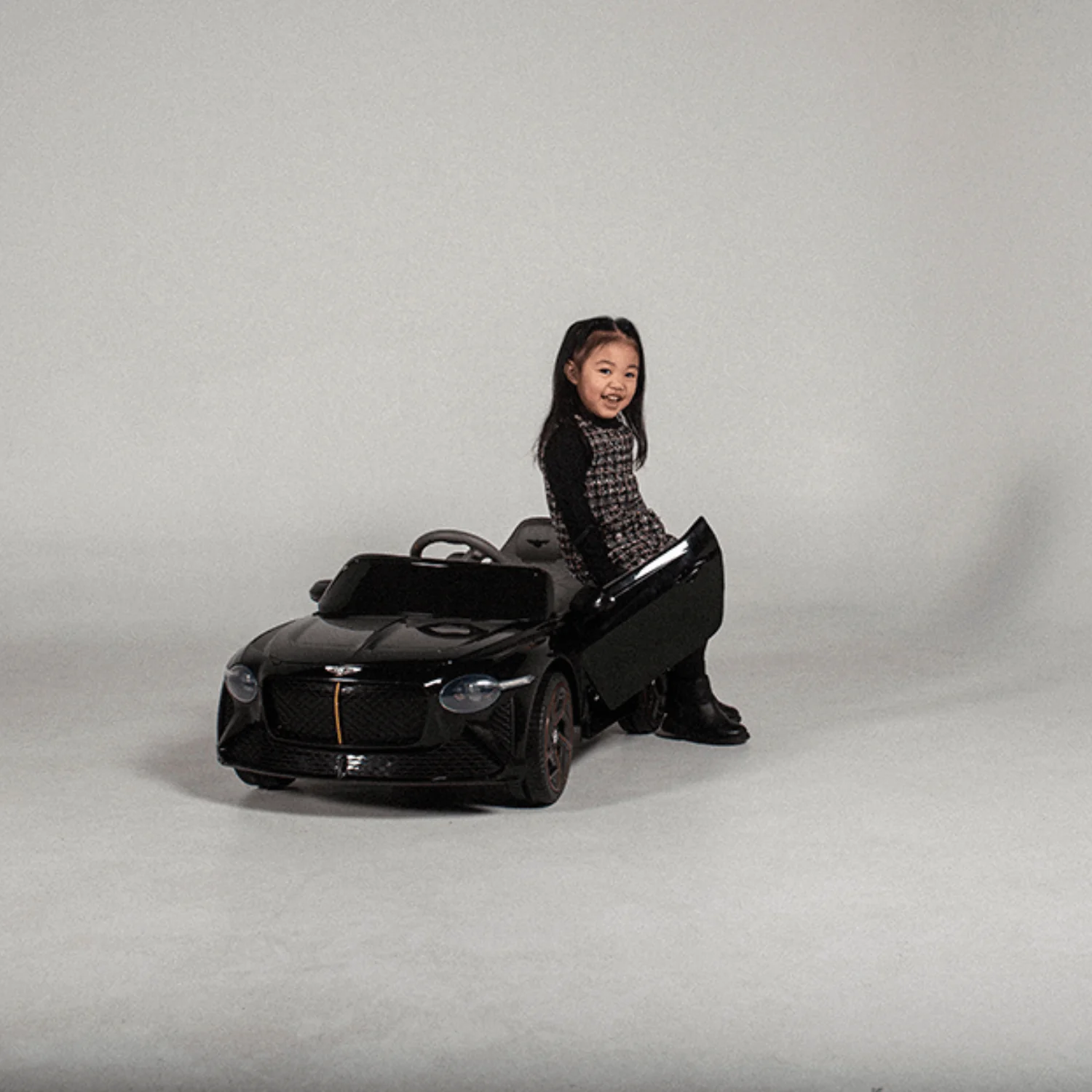 Bentley Bacalar Electric Ride-On Car for Kids - Image 3
